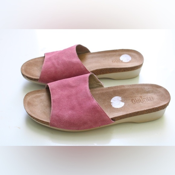 Munro Laya Slide Sandals - Picture 5 of 11